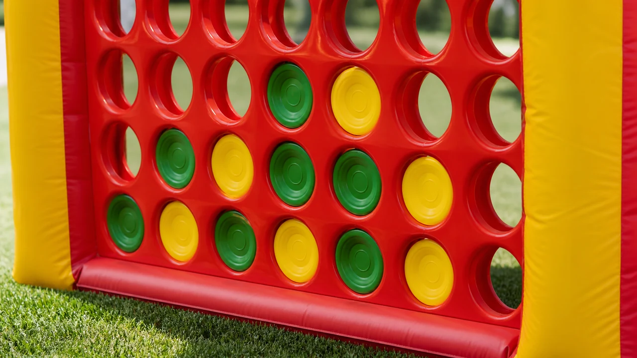 Inflatable Giant Games: The Export Buyer's Guide to Giant Connect Four, Jenga & Lawn Games